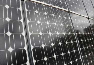 黑色电池太阳能电池的作用使太阳能更负担得起的