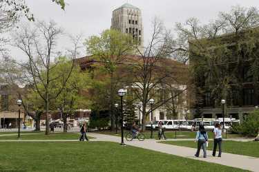 密歇根大学投资于可持续性