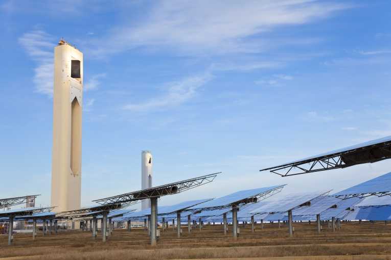 Google投资于世界上最大的太阳能电塔工厂