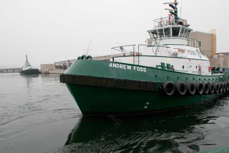 Hybrid Tugboat  - 环保运输