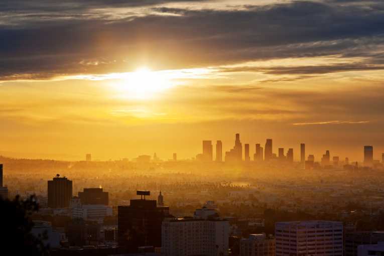 洛杉矶选民想要更多的太阳能“title=