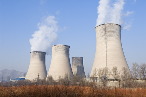 中国的发电站消耗了世界上大量的化石燃料。这是燃煤发电，产生汞化合物。美国每年从煤中产生约48吨汞