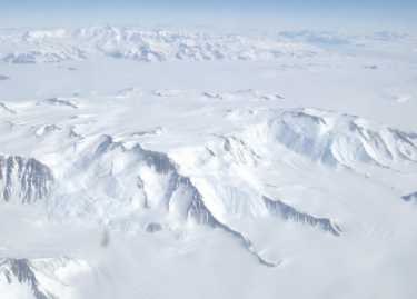在南极冰盖下建造冰川颠覆了冰川学家的观点
