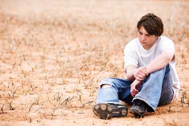 一项新的研究表明，童年时期的虐待会增加患抑郁症的风险