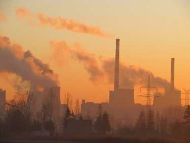 凉煤厂排放是清洁的，说物理学家