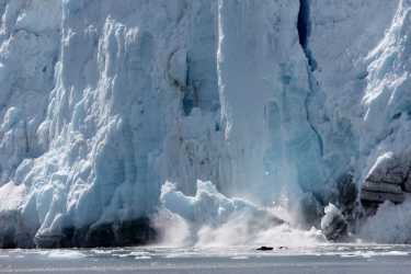 研究表明冰川融化“不那么严重”