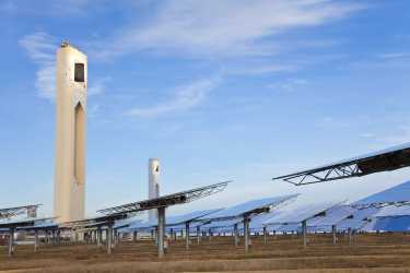 谷歌投资世界上最大的太阳能发电站