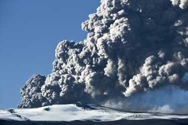 冰岛火山爆发导致阿尔卑斯山空气污染