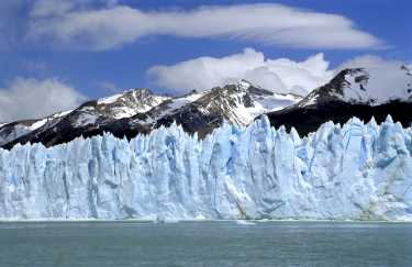 巴塔哥尼亚冰川融化的快十倍