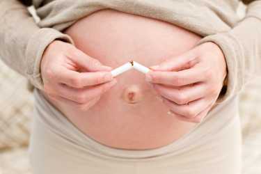 在怀孕期间停止吸烟减少了婴儿的健康风险必威国际必威官网