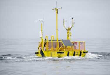 海洋前哨:波能源技术的新测试系统